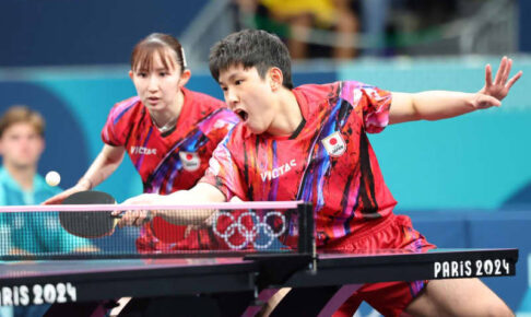 【卓球】張本智和&早田ひな　指摘されていた懸念…初戦敗退で混合ダブルス〝お家芸〟化ならず