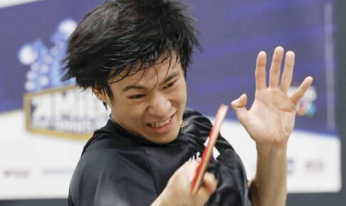 初五輪の戸上隼輔　“カミソリドライブ”炸裂で3回戦進出「まだまだ特別な舞台味わいたい」　スロベニア選手に逆転勝ち