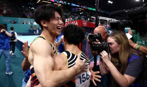「驚きの金メダル」橋本大輝と岡慎之助の“絆”に海外メディアが熱視線　「彼の役割は……」【パリ五輪2024】