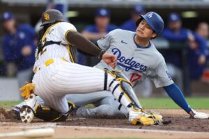 大谷翔平、6試合連続四球で出塁も本塁憤死。ドジャースもカーショウが大炎上でパドレスに連敗……
