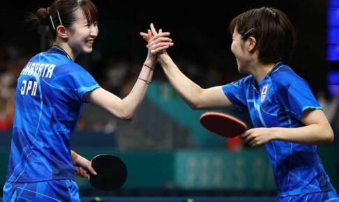卓球女子、決勝進出で16歳を中心に生まれた感動シーン　早朝の日本列島が感涙「涙腺ゆるゆる」「もらい泣き」