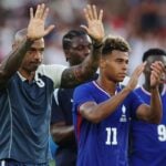 開催国フランス、スペインに敗れて銀メダル 壮絶打ち合いに屈するも……アンリ監督「成し遂げた仕事は誇り」と胸を張る【パリ五輪2024】 開催国フランス、スペインに敗れて銀メダル 壮絶打ち合いに屈するも……アンリ監督「成し遂げた仕事は誇り」と胸を張る【パリ五輪2024】