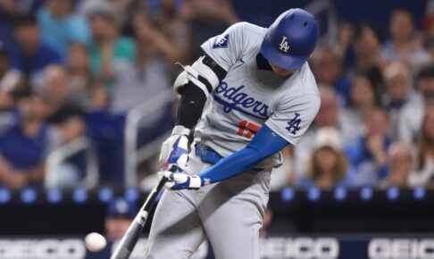 【MLB】大谷翔平、初回先頭打者“173キロ”三塁打で先制点の口火　ベッツの適時打で生還