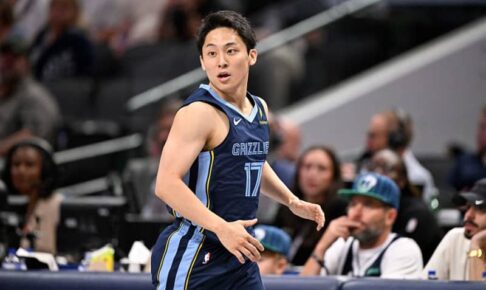 “NBAデビュー”の河村勇輝は「恐れ知らずで楽しんでいる」　米解説者が絶賛「驚異的なものに」