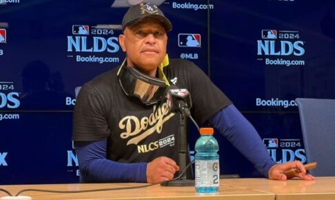 山本由伸に最敬礼「彼を信じていた」　大一番で“リベンジ”の快投…ド軍指揮官惜しまぬ賛辞