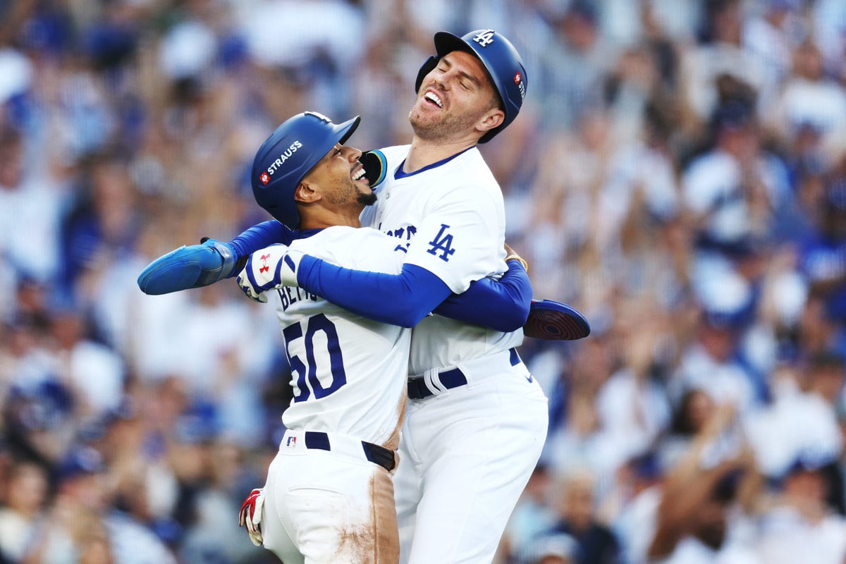 ベッツ（左）と抱擁するフリーマン（C）Getty Images