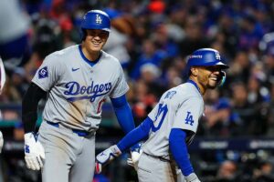 【MLB】大谷翔平とベッツの1、2番コンビは「最高のワンツーパンチ」　大エースのカーショーが太鼓判　米メディアも「2人のモンスター」と称賛