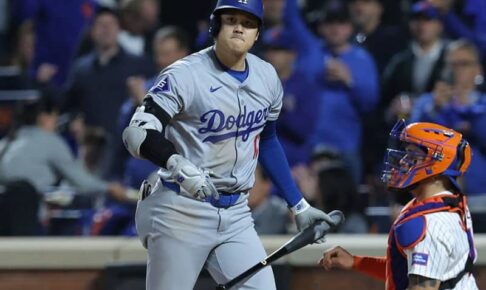 ド軍は12失点大敗、WS進出へ足踏み　大谷翔平は2安打＆3出塁も…3勝2敗で本拠地へ