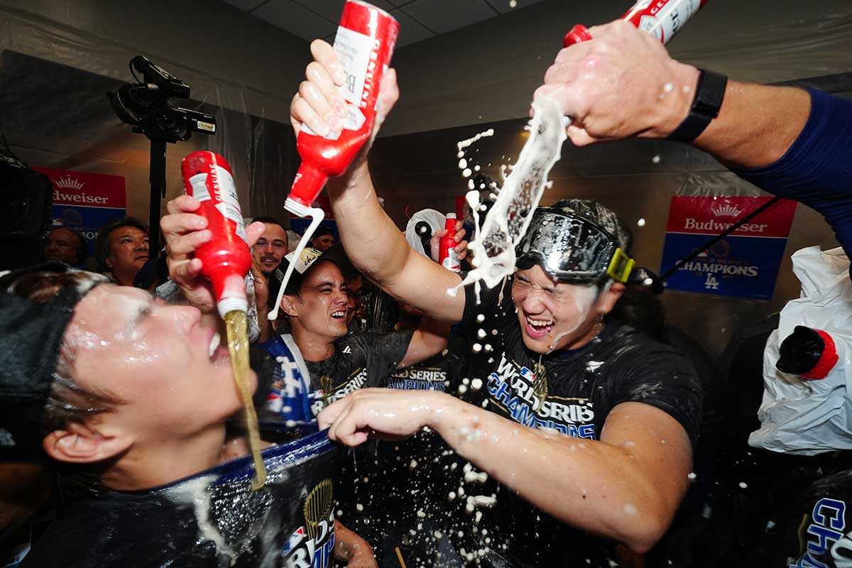 【MLB】大谷翔平がドジャース幹部に贈ったメッセージ「あと9回」の意味とは……自身の契約期間中は毎年勝つ“WS10連覇宣言” 【MLB】大谷翔平がドジャース幹部に贈ったメッセージ「あと9回」の意味とは……自身の契約期間中は毎年勝つ“WS10連覇宣言”
