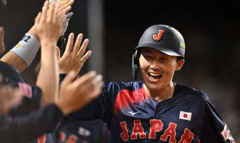 【プレミア12】侍ジャパン、辰己涼介の適時打と源田壮亮の一発で主導権　序盤リードで3連勝へ前進
