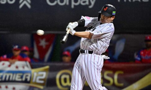 【プレミア12】侍ジャパン、佐野恵太の“先制適時打”と犠飛2本で主導権　早川隆久が5回1失点で勝ち投手の権利