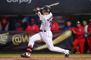 【プレミア12】栗原陵矢、同僚モイネロから“豪雨の激戦”制する決勝犠牲フライ　4連勝でスーパーラウンド進出