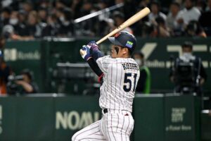 【プレミア12】侍ジャパン、小園海斗が“流れ”を呼び込み初回3得点　勝てば決勝進出に王手、7連勝なるか