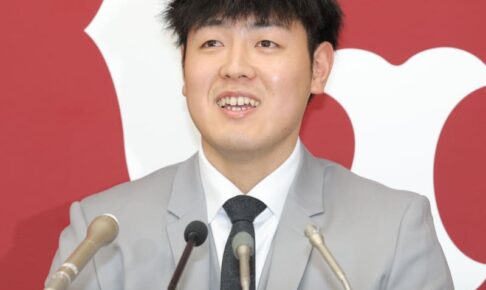 巨人・岡本和真が単年5億4000万円で更改　大ボケ連発「24年契約です」もメジャーへ本音「目標にしている場所」