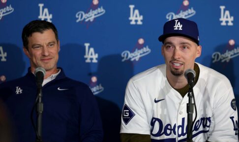 【MLB】ド軍スネルが地元愛でほぼ的中、NFLスーパーボウルはシーホークスが制す　「17点差で勝利」とメディア驚きの“大胆予想”も……