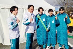 往路Vの青学大・原監督　5区若林を絶賛「若の神、ここに降臨」他大学は脱帽ムード「これは勝てない」中大・藤原監督「若林君が強すぎた。あっぱれ」