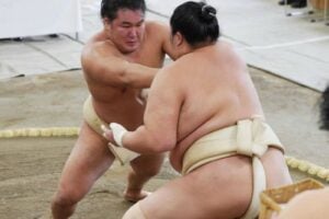 豊昇龍　16番で13勝3敗　八角理事長「前に出るという気持ちが出ている」稽古総見で琴桜と明暗