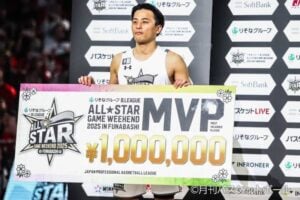 高いディフェンス強度を見せたB.WHITEが勝利、富樫が2度目のMVPに「楽しさが詰まった2日間だった」[Bリーグオールスター]