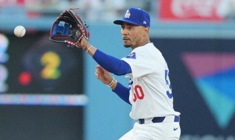 【MLB】ベッツの昨季不振は、衰えか一時的か……タッカー加えたドジャース新打線の浮沈は「33歳のスーパースターの復活にかかっている」