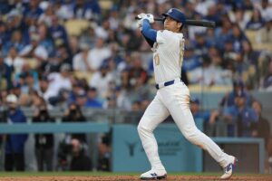 【MLB】大谷翔平、2号に本拠地ファンが熱狂……“スロー再生”で観客総立ち→両腕を上げて喜ぶ様子などを公式Xが公開