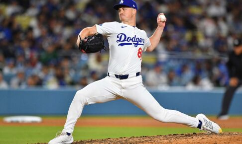 【MLB】WS18イニングの死闘……集中力を維持する秘訣は“もぐもぐタイム”にあった？ ド軍救援左腕はステーキで豪快に栄養補給