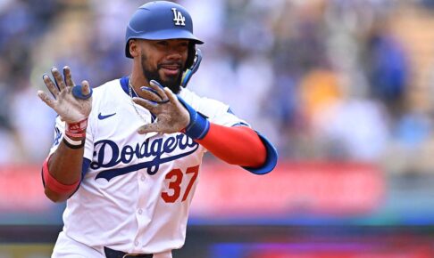 【MLB】好調を支えるT・ヘルナンデスら“シリーズ男”の存在　難敵フィリーズに王手かけたドジャースは「圧倒的なリードを保つ」