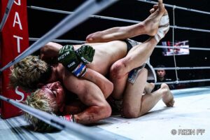 【RIZIN】鈴木千裕、朝倉未来にTKO負けも……再び“王座奪還”を誓う　試合4日後に初投稿「俺の前に立つ奴全員覚悟しとけ」