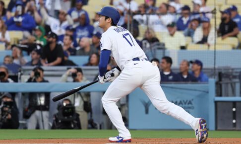 【MLB】大谷翔平、苦手左腕から初安打“165キロ”右前打で自身援護　キケの“逆転適時打”で生還