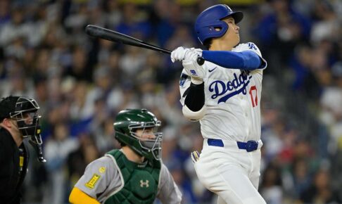 【MLB】大谷翔平、驚愕の2打席連発“176キロ”15号アーチ　米記者困惑「MVPを与えるのはまだ早すぎるだろうか……」