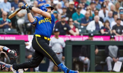 【MLB】最強捕手ローリー、値千金の“逆転決勝43号3ラン”でマリナーズ5連勝　米記者絶賛の一打「彼の最も劇的なアーチだ」