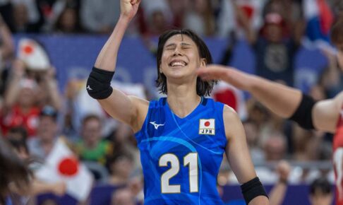バレー女子日本代表、指揮官が振り返るタイ相手の劇的大逆転「自信を持っていた」　和田由紀子、佐藤淑乃ら主力が躍動