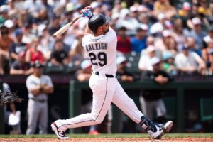 【MLB】本塁打王ローリー、急成長の右打席で節目の「捕手史上初50本塁打」　8月記録達成はボンズらに並ぶ“歴史上8人目”