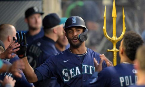 【MLB】“イチローの愛弟子”フリオがメジャー史上初の快挙達成、デビュー4年連続「15本塁打、20盗塁以上」　菊池雄星から節目の一発