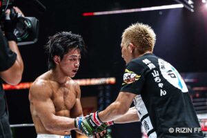 【超RIZIN.4】ヒロヤ、“激しい打撃戦”で会場沸かすも敗北……元谷友貴は「すごくいい選手」と絶賛、フライ級GP制覇を誓う「ヒロヤくんの分も背負って優勝する」