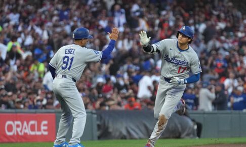 【MLB】大谷翔平、5試合ぶり“49号追撃弾”に敵地オラクルパークも熱狂　138メートル特大一打でシュワーバーに再接近