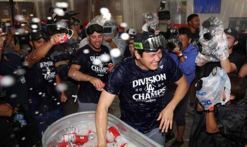 【MLB】「これまでになく大変だった」マンシー、フリーマンが明かしたド軍地区Vまでの苦闘 「ケガ人に見舞われ、激しい浮き沈み……」