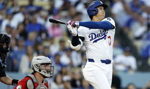 【MLB】大谷翔平、WCS初戦“爆速”先頭打者アーチで「新たなメジャー記録樹立」　米記者注目の一発「100マイル以上の投球を捉えた本塁打で……」