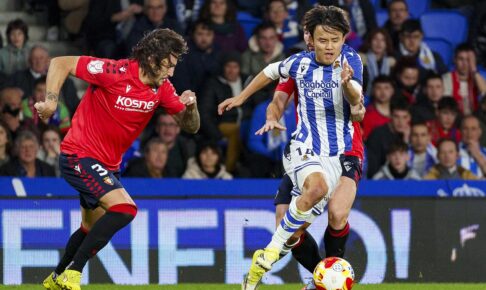 負傷離脱の久保建英、日本に一時帰国か……ソシエダ指揮官が明かす「タケは戦士、必ず強くなって戻ってくると確信」【ラ・リーガ】