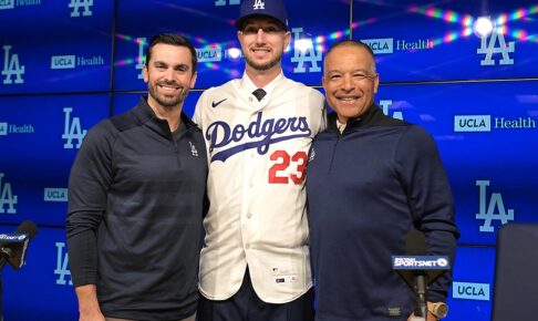 【MLB】「タッカーはブルージェイズに行きたかった」なぜ方針転換したのか……元盗塁王が明かした交渉の舞台裏「ドジャースの年俸は断れない」