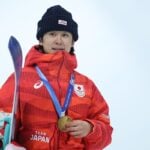 【ミラノ五輪】「夢が叶った」スノボ金の戸塚優斗、表彰台で涙……ライバルは日本勢の躍進に言及「彼らには天性の才能や資質がある」