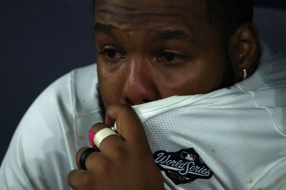【MLB】「大の男たちがみんなで泣いていた」ドジャースに敗れた衝撃……ブルージェイズのWS舞台裏を米メディアが特集 【MLB】「大の男たちがみんなで泣いていた」ドジャースに敗れた衝撃……ブルージェイズのWS舞台裏を米メディアが特集