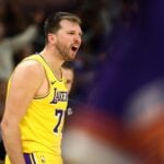 【NBA】レイカーズHC、ドンチッチと一触即発の“口論”も……「よくあること、ルカとは良い関係にある」と確執を否定