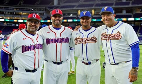 ドミニカとベネズエラはスタッフにもかつてのMLBスターが名を連ねている（左からポランコ、プホルス、マルティネス、カブレラ）