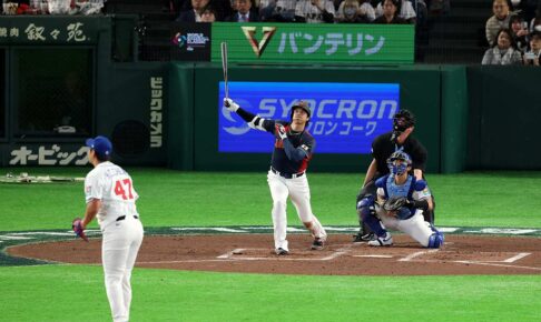 WBC2026初戦でいきなり満塁ホームランを放った大谷翔平