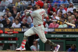 【MLB】“8戦9発”シュワーバーが止まらない、2打席連発で早くも「20号アーチ」　年間72本塁打ペースで量産