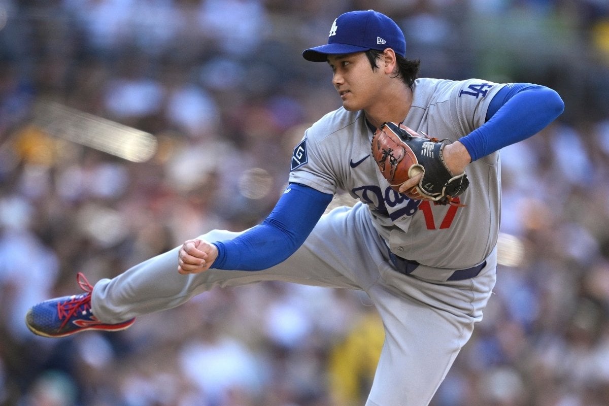 【MLB】「防御率0.73」大谷翔平が吠えた、1死満塁ピンチで執念の併殺打 5回88球“最速161キロ”でパドレス打線を0封 【MLB】「防御率0.73」大谷翔平が吠えた、1死満塁ピンチで執念の併殺打 5回88球“最速161キロ”でパドレス打線を0封