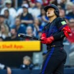 【MLB】岡本和真の特大14号に本拠地騒然、主砲ゲレーロJr.が頭を抱えてポカ~ン……実況も「マジかよ」 球団史上10人目の“500レベル本塁打” 【MLB】岡本和真の特大14号に本拠地騒然、主砲ゲレーロJr.が頭を抱えてポカ~ン……実況も「マジかよ」 球団史上10人目の“500レベル本塁打”