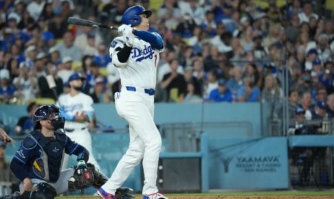 【MLB】「美しいスイングだ」大谷翔平、3戦ぶり先制15号アーチが決勝点に　公式が貫禄の“確信歩き”を称賛