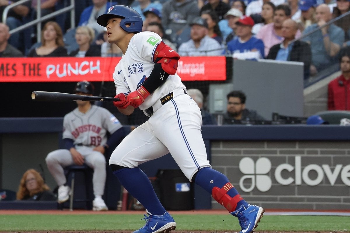 【MLB】岡本和真、三塁手全体トップの17号アーチを米メディア称賛「素晴らしいキャリアのスタート」 “決勝点の口火切る”二塁打でマルチ安打 【MLB】岡本和真、三塁手全体トップの17号アーチを米メディア称賛「素晴らしいキャリアのスタート」 “決勝点の口火切る”二塁打でマルチ安打