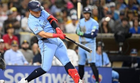 【MLB】「22本塁打＆62打点」決勝3ランの岡本和真、高弾道44度“滞空時間6.8秒”のムーンショット　新人史上9人目の快挙も達成